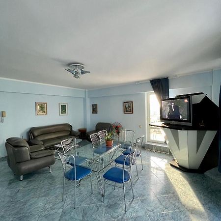 Luanaapartments #1 Otopeni Bagian luar foto